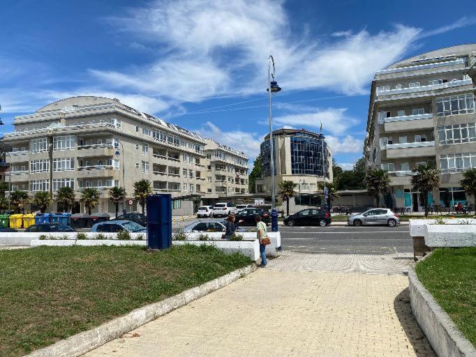 Samil Primera Linea De Playa Vigo Exterior photo