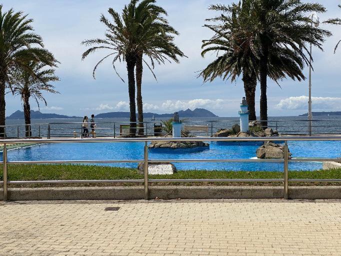 Samil Primera Linea De Playa Vigo Exterior photo