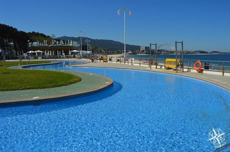 Samil Primera Linea De Playa Vigo Exterior photo